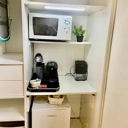 Homestay Isly Room's *